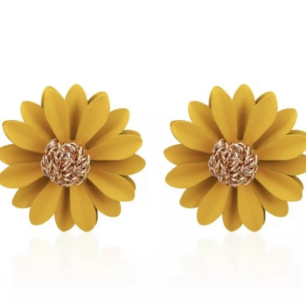 NEW! Yellow SunFlower Petal Stud Button Fashion Earrings